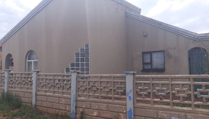 house in Lenasia ext4